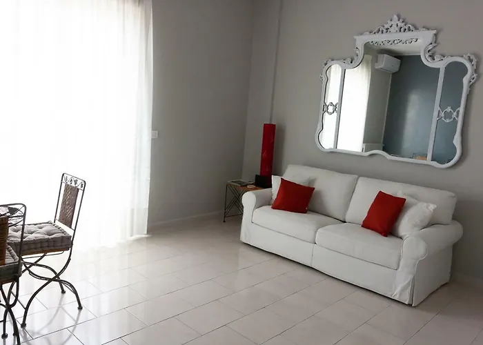 לינה וארוחת בוקר Sottovento 4*